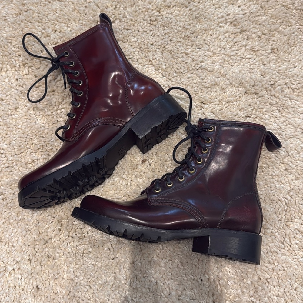 FRYE Veronica boots - NEW